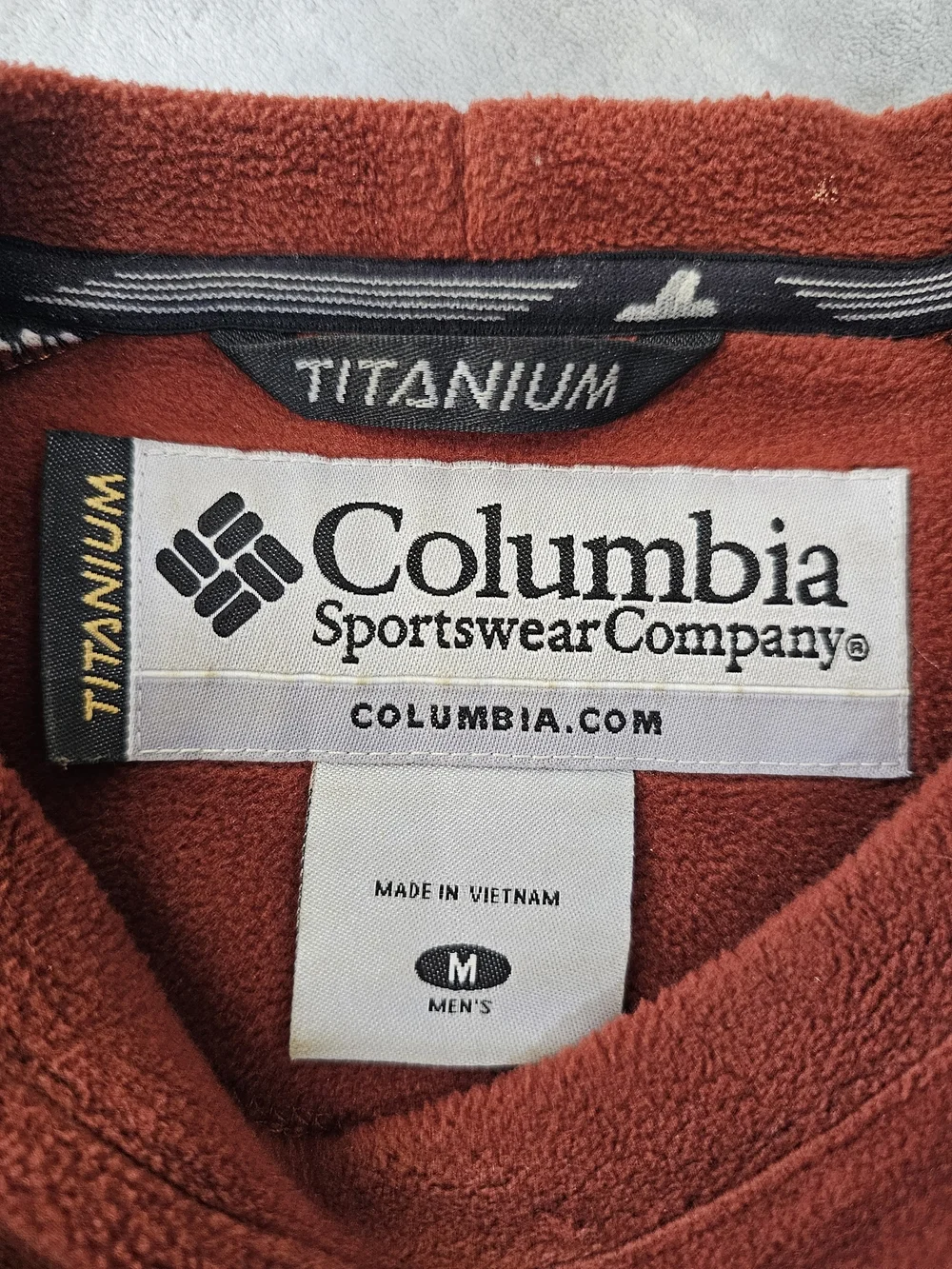Columbia Titanium Men's Rust Fleece Crewneck Sweater‎